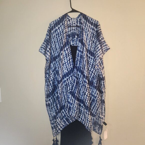 Outer - Picture 3 of 3